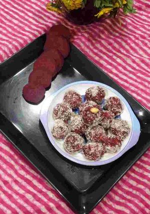 A picture of Beetroot dry fruits Laddu.