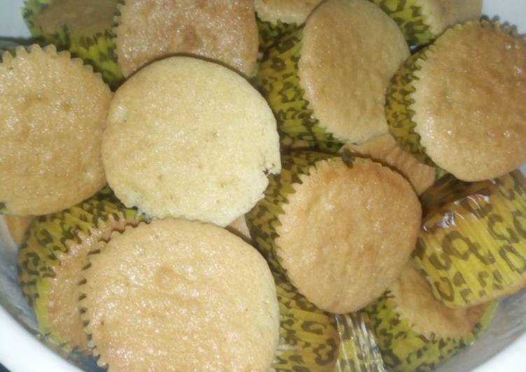 Step-by-Step Guide to Prepare Super Quick Homemade Vanilla cup cakes