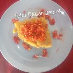 A picture of Telu Dadar Geprek.