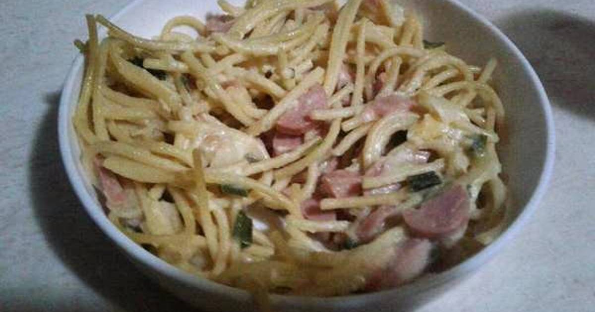 Spaghetti en salsa blanca Receta de Lilly BG- Cookpad