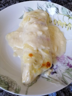 Una foto de Crepes salados con pollo setas al horno