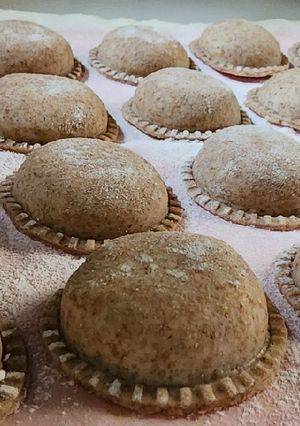 Una foto de Masa precocida integral para pastas rellenas ✨