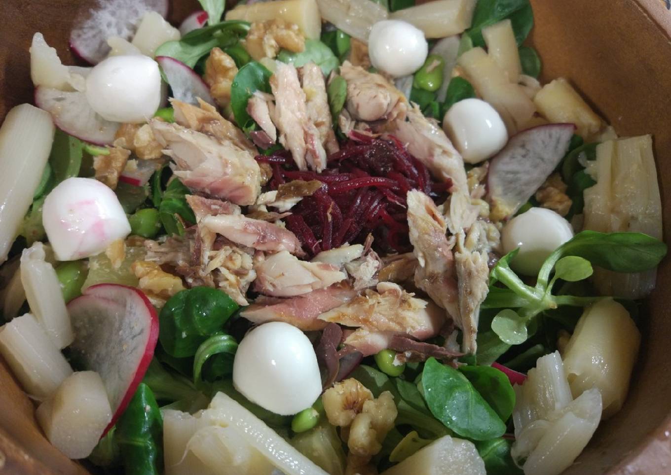 Ensalada de canónigos y caballa