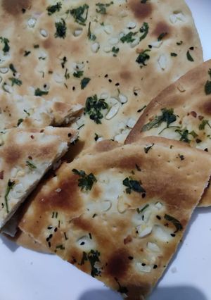 A picture of Garlic butter naan.