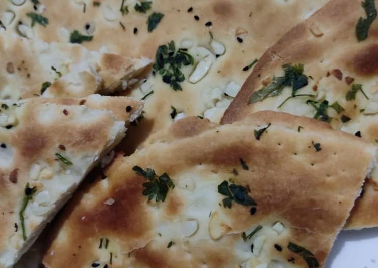 How to Make Appetizing Garlic butter naan