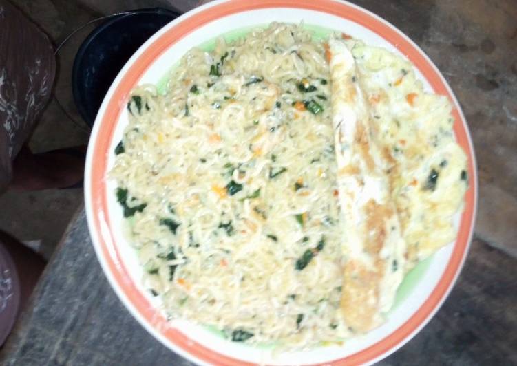 How to Make Quick Indomie veggies with fried egg