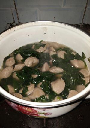 Hình của món Bò vò viên nấu canh bồ ngót.