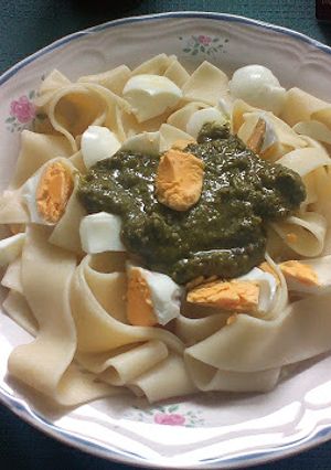 Una foto de Pappardelle al pesto de pistacho