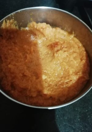 A picture of Garlic chutney.