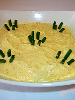 Foto principal de Crema de queso al curry y sésamo