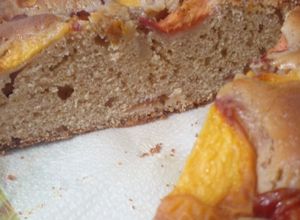 Una foto de Torta o budín de duraznos y pelones frescos - con aroma a hogar 😍