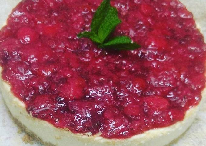 Cheesecake fit y postre light fácil. Con frambuesas y frutillas Receta de  Khloe laFit- Cookpad