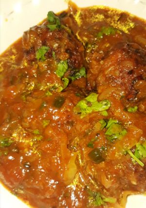 A picture of Manchurian balls with gravy.