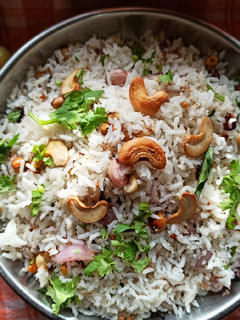 தேங்காய் சாதம் (Thenkaai satham recipe in tamil) செய்முறை முக்கிய புகைப்படம்