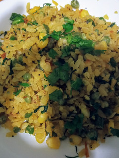 કોર્ન પૌવા (Corn Paua Recipe In Gujarati) રેસીપી મુખ્ય ફોટો