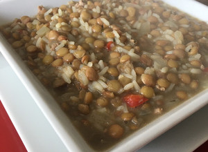 Una foto de Lentejas con arroz