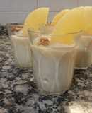 Vasitos de Coco con Yogurt de Ananá