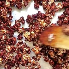 A picture of Caramel popcorn.