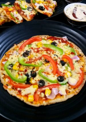 डोसा पिज़्ज़ा (dosa pizza recipe in Hindi) रेसिपी मुख्य फोटो