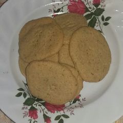 A picture of White milky cranchy cokies.