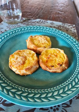 Una foto de Canastas o tartines de cebolla y queso 🧑🏽‍🍳
