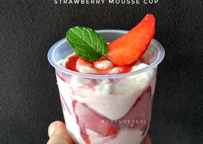 Resep Strawberry Mousse Cup 🍓 Anti Gagal