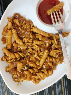 પાસ્તા (Pasta Recipe In Gujarati) રેસીપી મુખ્ય ફોટો