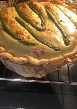 Une photo de Quiche lardons topping asperges vertes