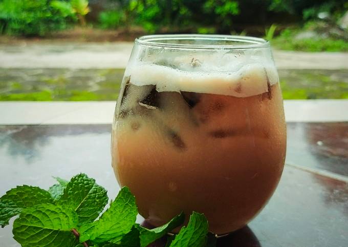 Cara Gampang Menyiapkan Cappucino cincau Anti Gagal