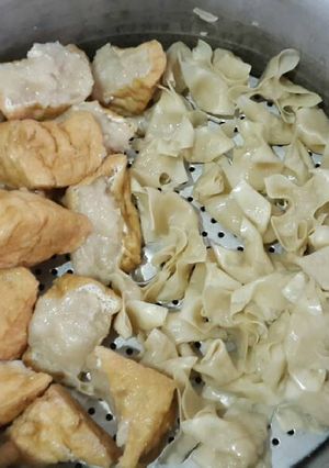 Foto resep Tahu bakso dan siomay ayam irit bahan ala mama albirru