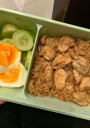 รูปของ ข้าวกล้องผัดซีอิ๊วสันในไก่