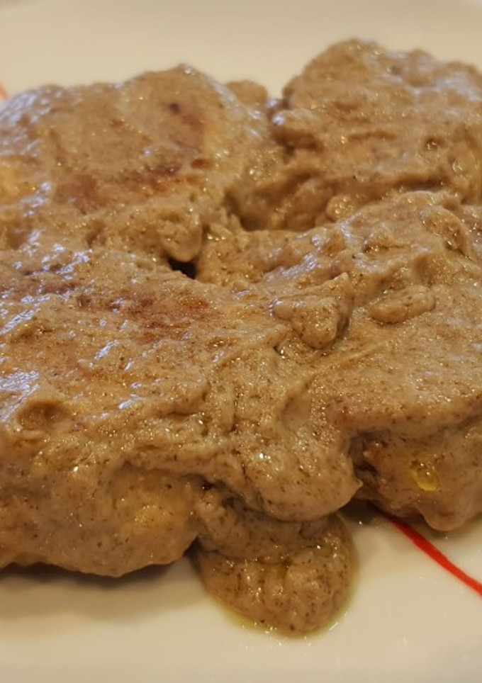 Una foto de Filetes rusos en salsa de champiñones y setas