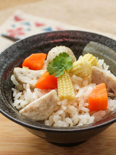 【厚生廚房】魚丸炊飯 的食譜成品照片