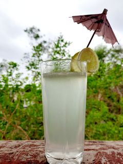 চিলড লেমন জুস(chilled lemon juice recipe in Bengali) রেসিপির প্রধান ছবি