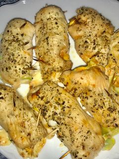 Una foto de Rollitos de filete de pavo y calabacín