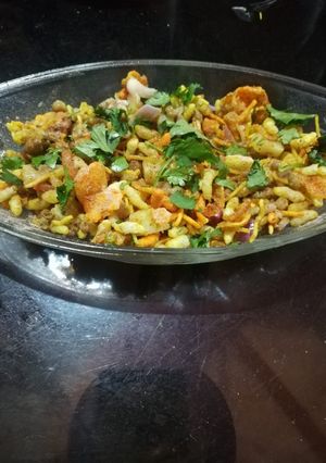 સ્પાઉટ ભેળ(Sprout Bhel Recipe in Gujarati) રેસીપી મુખ્ય ફોટો