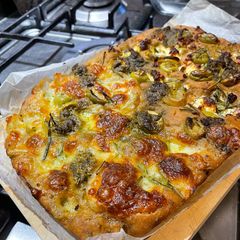 A picture of Lemon and Olive Focaccia Pizza.