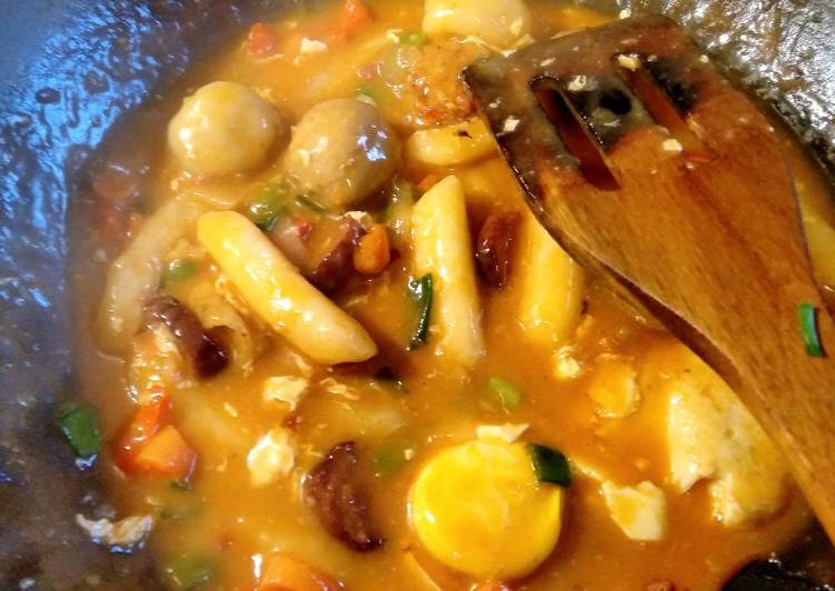 Tteokbokki (Korean Rice Cake)
