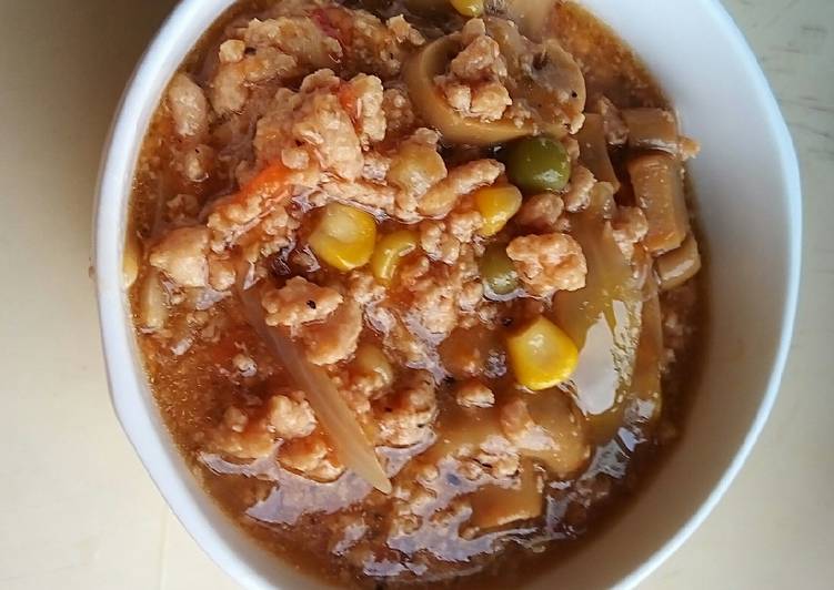 Minced Chicken Pasta Stew (slow cooker)
