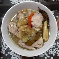 A picture of Garang Asem Chicken without Coconut Milk (cooked with a slow cooker).
