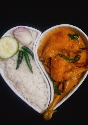 A picture of Masala Chicken Curry.