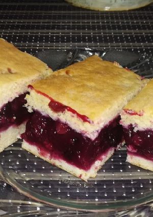 Pudingos gyümölcsös pite recept fotója