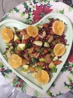 फ्रूट सलाद (fruit salad recipe in hindi) रेसिपी मुख्य फोटो