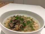 Canh đậu trắng hầm xương