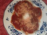 Agnolottis de Jamón, muzzarella y ricota con salsa de hongos