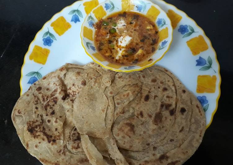 Matar paneer with lacha pratha