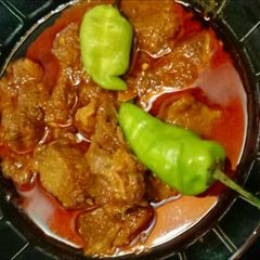A picture of Khara masala gosht.