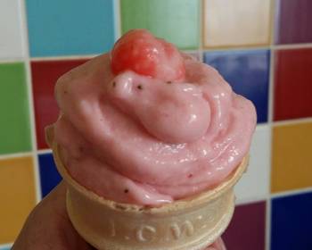 New Recipe Vickys Strawberry Ice Cream GF DF EF SF NF Very Delicious