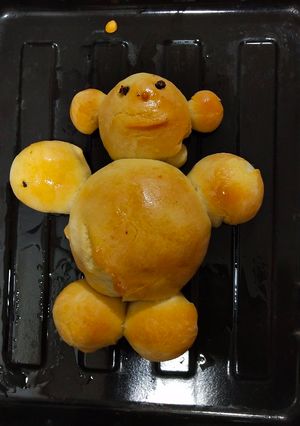 A picture of Teddy bread pav.