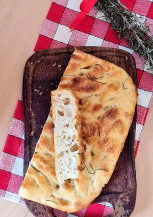 Una foto de Focaccia 🇮🇹 con masa madre